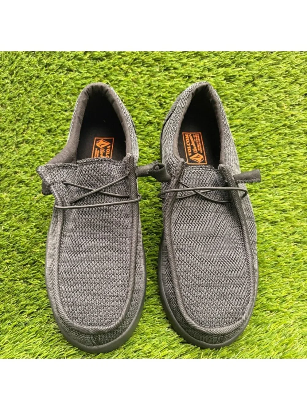 Volcom Chill Womens Size 7.5W Black Gray Composite Toe Safety Work Slip-On Shoes